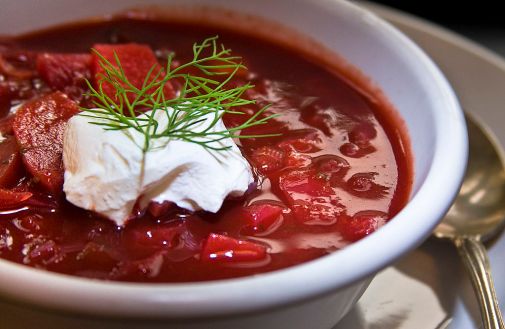 Borscht with sour cream (photo credit: Liz West from Boxborough, MA [CC-BY-2.0 http://creativecommons.org/licenses/by/2.00] via Wikimedia Commons